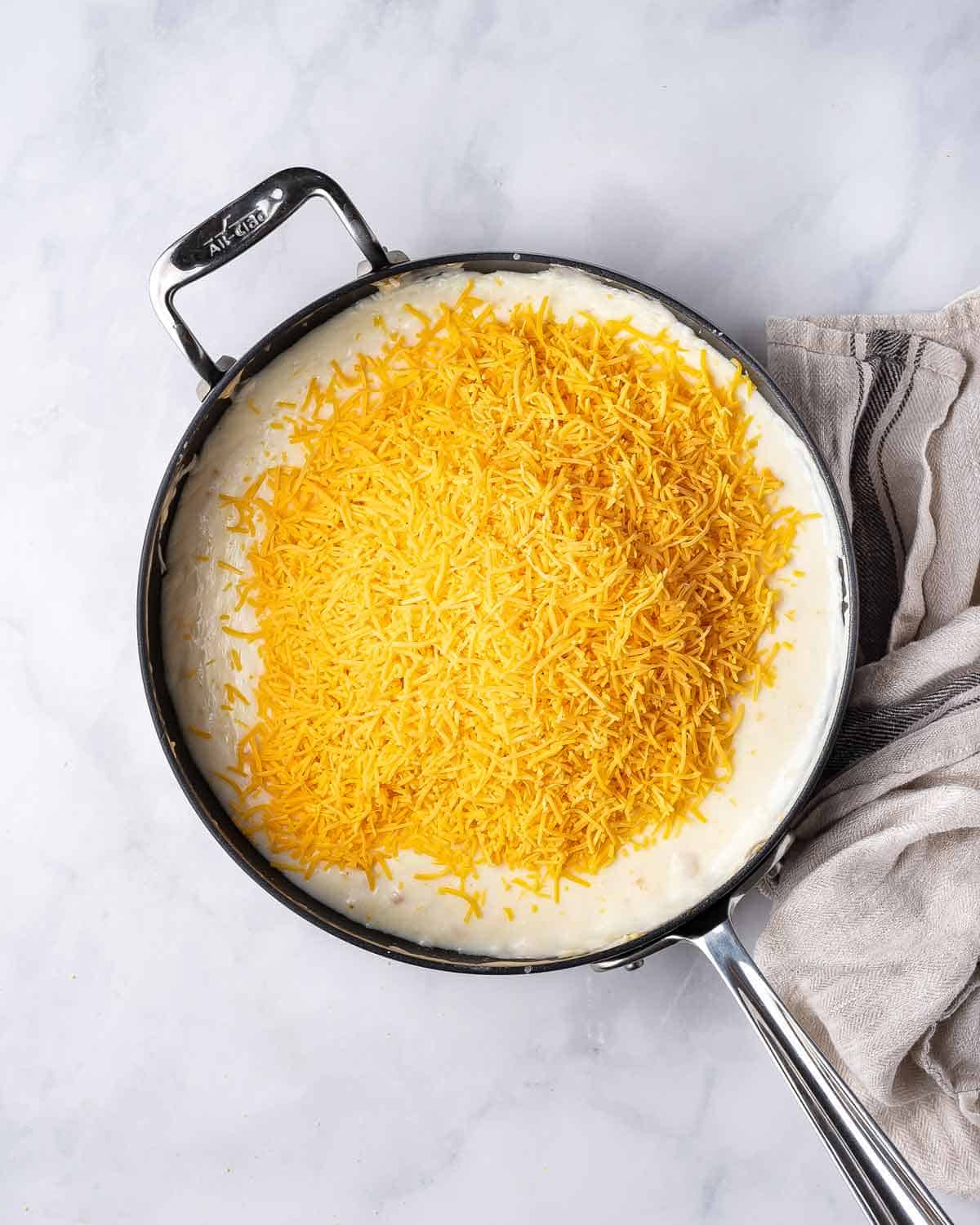 Copycat Panera Broccoli Cheddar Mac and Cheese One Pot Only