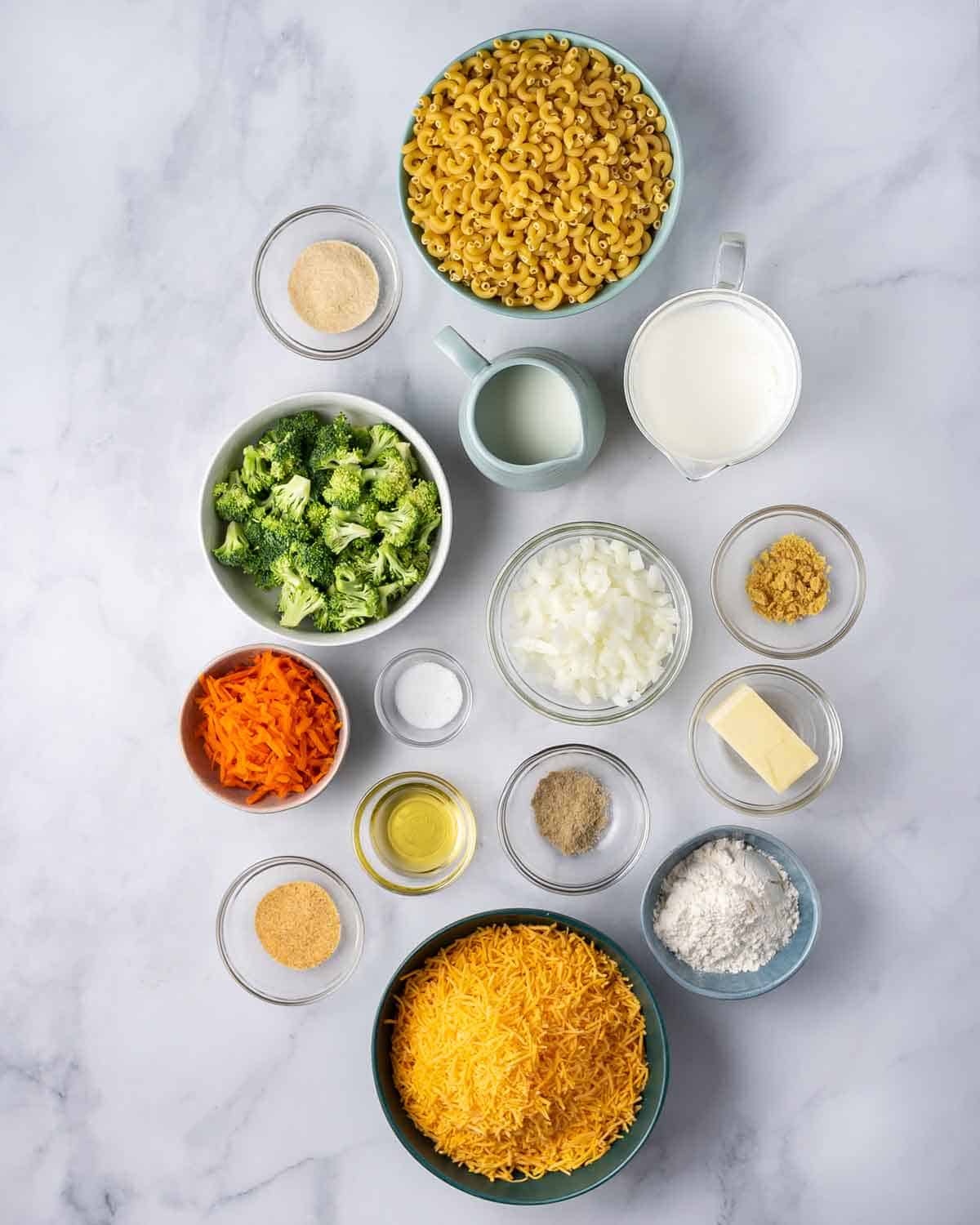 Ingredients needed to make copycat panera broccoli cheddar mac and cheese.