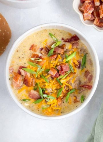 cropped-Instant-Pot-Cheeseburger-Soup-10.jpg