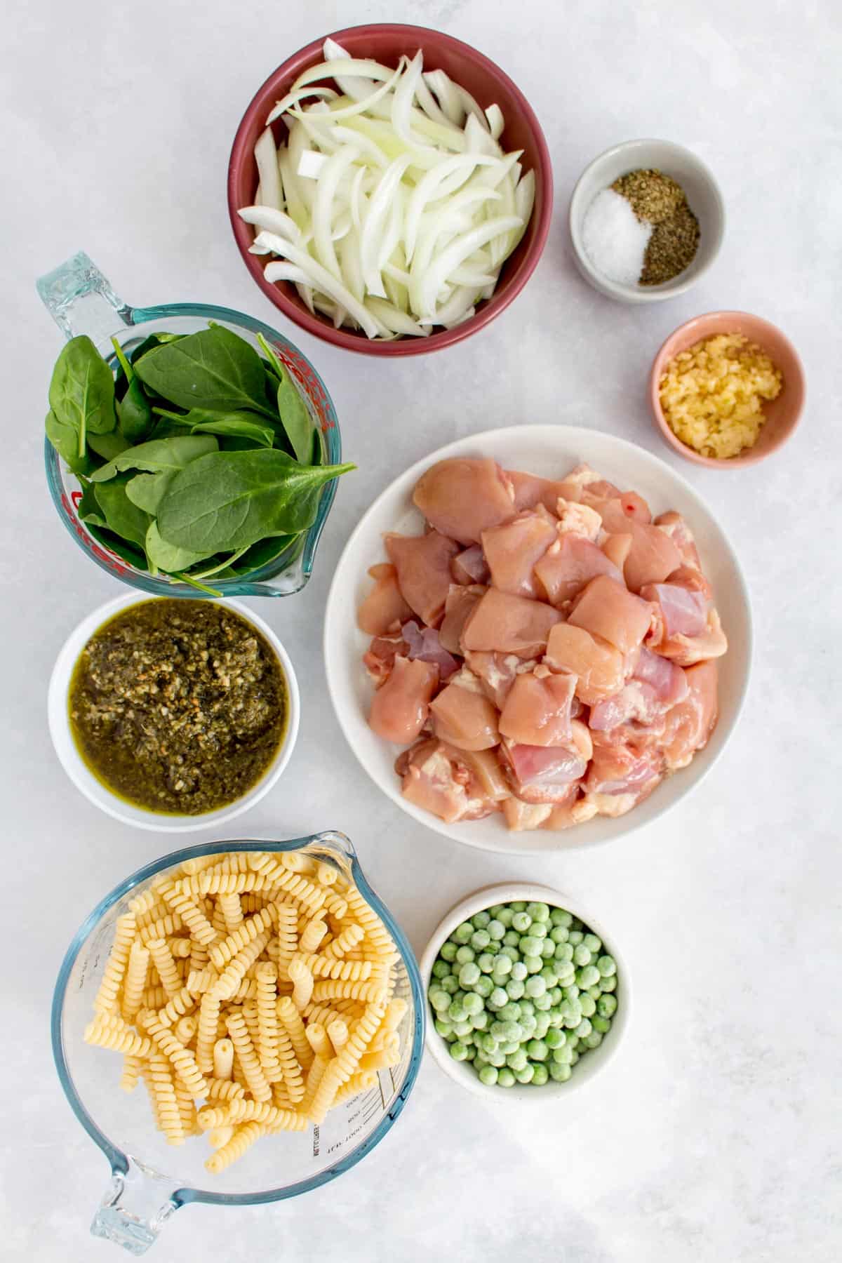 Ingredients for chicken pesto pasta.