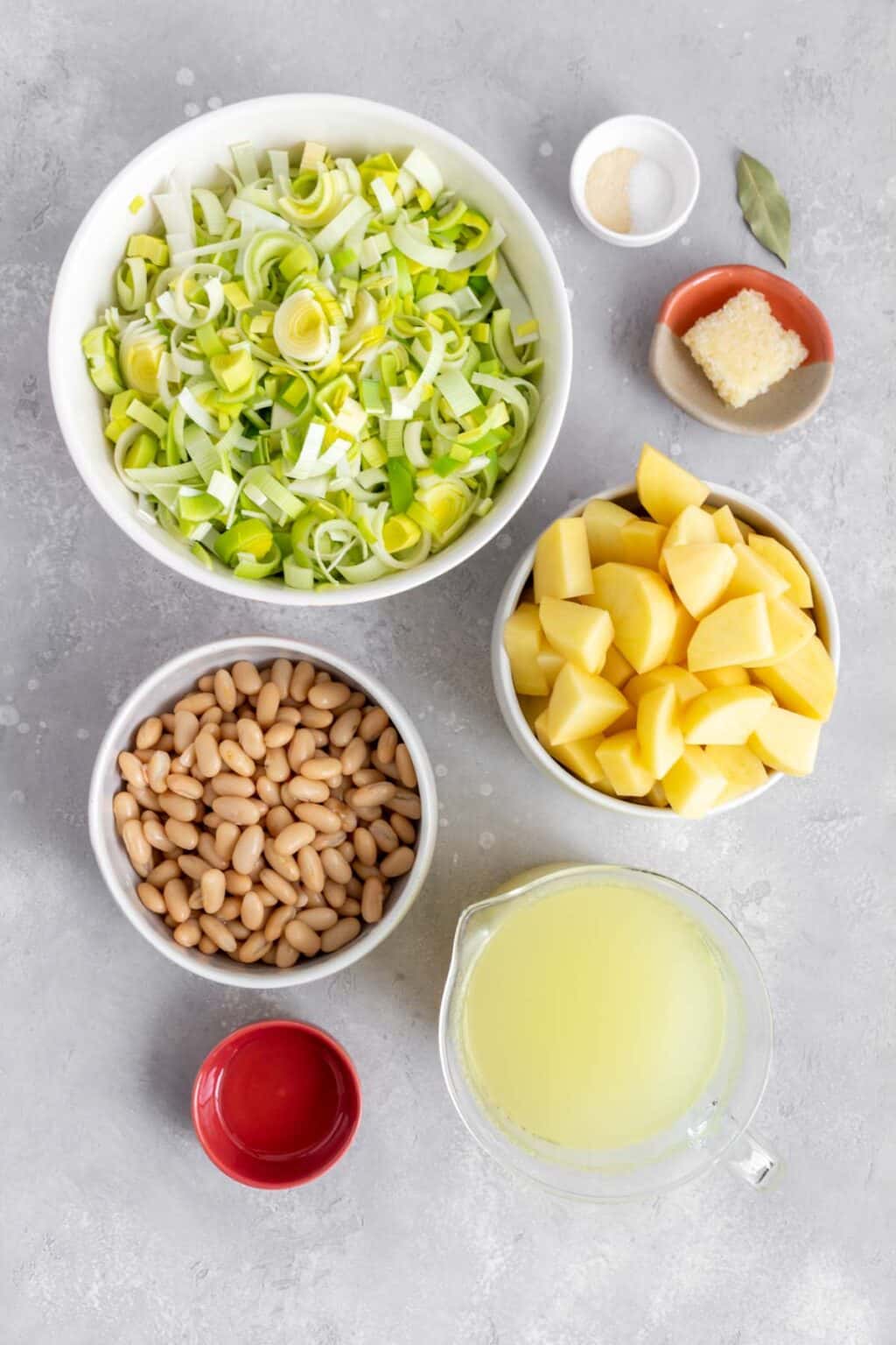 Potato and Leek Soup (No Cream) One Pot Only — easy recipes using one