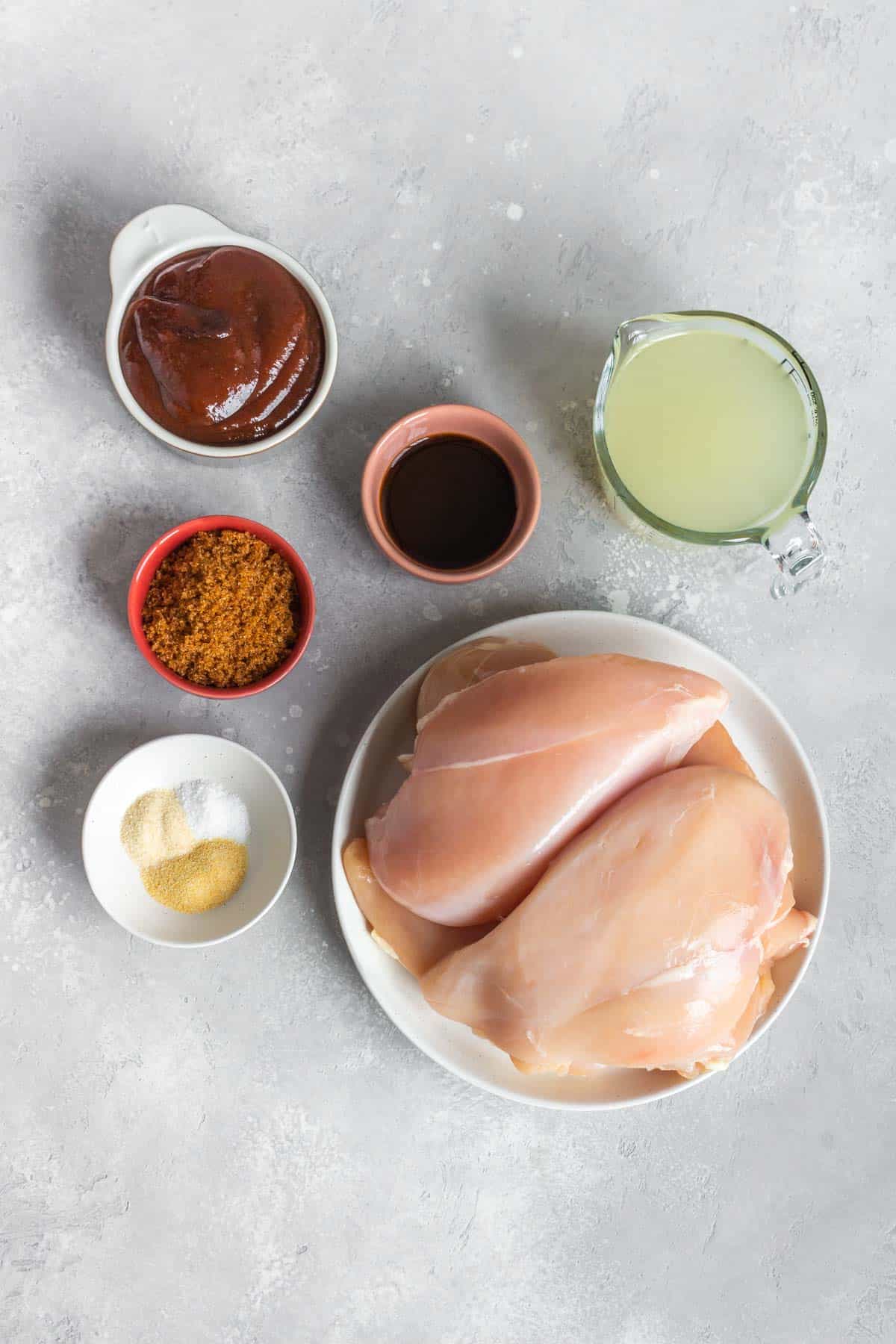 Ingredients needed to make instant pot pulled chicken.